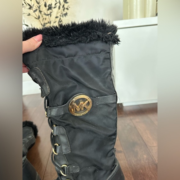 MICHAEL KORS BOOTS - Picture 6 of 7